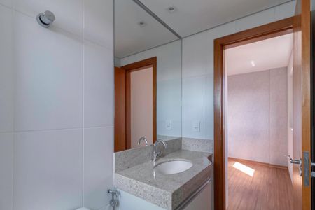 Apartamento para alugar com 76m², 3 quartos e 2 vagas Apartamento para alugar com 76m², 3 quartos e 2 vagasBanheiro da suíte
