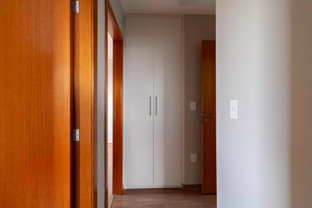 Apartamento para alugar com 76m², 3 quartos e 2 vagas Apartamento para alugar com 76m², 3 quartos e 2 vagasCorredor