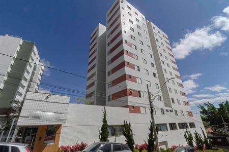 Apartamento para alugar com 76m², 3 quartos e 2 vagas Apartamento para alugar com 76m², 3 quartos e 2 vagasFachada