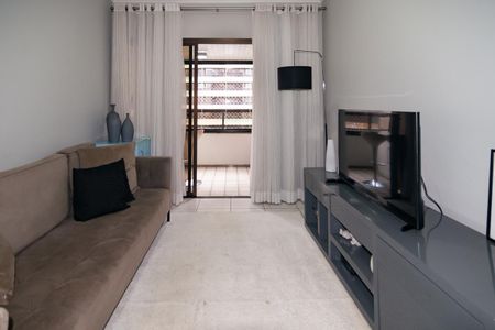 Apartamento para alugar com 71m², 2 quartos e 2 vagasSala