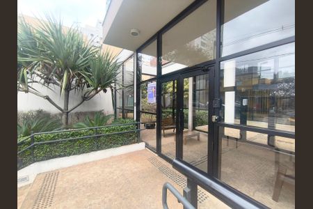 Apartamento à venda com 49m², 1 quarto e 1 vagaFachada + Plaquinha