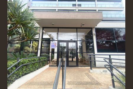 Apartamento à venda com 49m², 1 quarto e 1 vagaFachada + Plaquinha