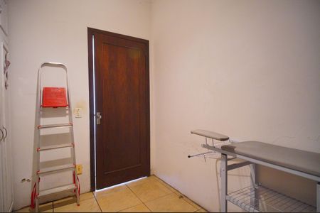 Casa à venda com 250m², 4 quartos e 3 vagasQuarto de Serviço