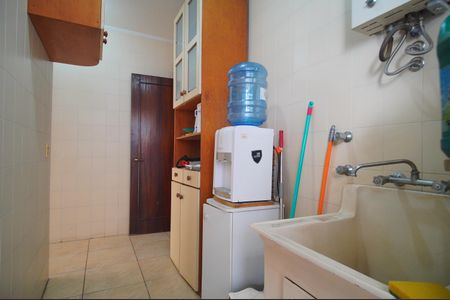 Casa à venda com 250m², 4 quartos e 3 vagasÁrea de Serviço