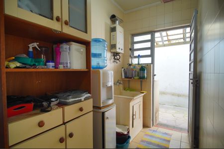 Casa à venda com 250m², 4 quartos e 3 vagasÁrea de Serviço