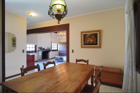 Casa à venda com 250m², 4 quartos e 3 vagasSala de Jantar