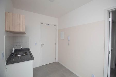 Sala/Cozinha de kitnet/studio para alugar com 1 quarto, 25m² em República, São Paulo