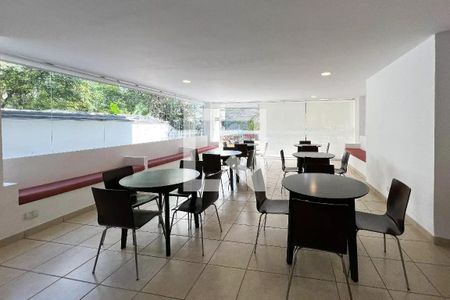 Apartamento para alugar com 90m², 3 quartos e 1 vagaÁrea comum - Salão de festas