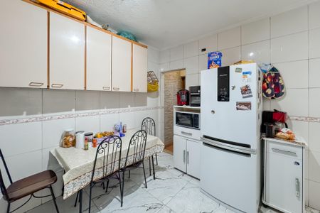 Casa à venda com 350m², 4 quartos e 2 vagas Casa à venda com 350m², 4 quartos e 2 vagasCozinha