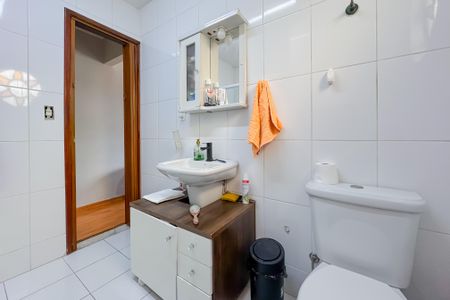 Casa à venda com 350m², 4 quartos e 2 vagas Casa à venda com 350m², 4 quartos e 2 vagasBanheiro da Suíte 1