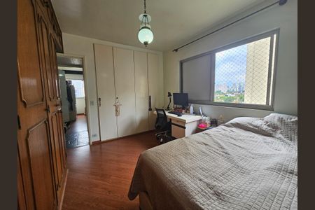 Apartamento à venda com 130m², 3 quartos e 1 vaga Apartamento à venda com 130m², 3 quartos e 1 vagaSuíte