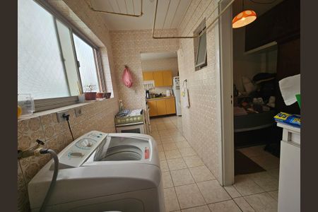 Apartamento à venda com 130m², 3 quartos e 1 vaga Apartamento à venda com 130m², 3 quartos e 1 vagaÁrea de Serviço