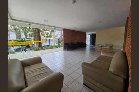Apartamento à venda com 130m², 3 quartos e 1 vaga Apartamento à venda com 130m², 3 quartos e 1 vagaHall de entrada