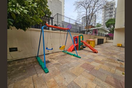 Apartamento à venda com 130m², 3 quartos e 1 vaga Apartamento à venda com 130m², 3 quartos e 1 vagaÁrea comum - Playground