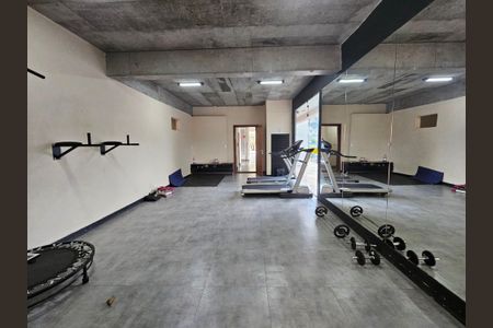 Apartamento à venda com 130m², 3 quartos e 1 vaga Apartamento à venda com 130m², 3 quartos e 1 vagaAcademia