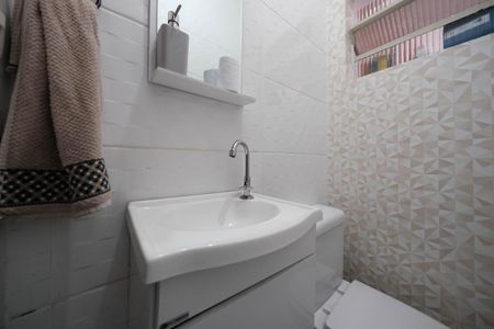 Casa à venda com 90m², 2 quartos e 1 vagaLavabo