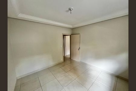 Casa à venda com 198m², 2 quartos e 4 vagas Casa à venda com 198m², 2 quartos e 4 vagasQuarto 1