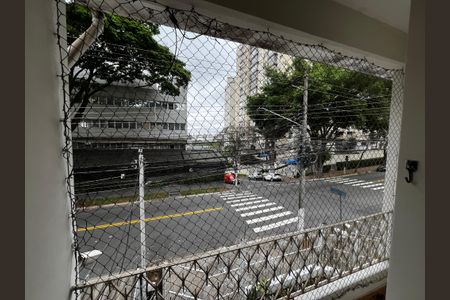 Casa à venda com 198m², 2 quartos e 4 vagas Casa à venda com 198m², 2 quartos e 4 vagasQuarto 2 varanda