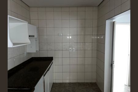 Casa à venda com 198m², 2 quartos e 4 vagas Casa à venda com 198m², 2 quartos e 4 vagasCozinha