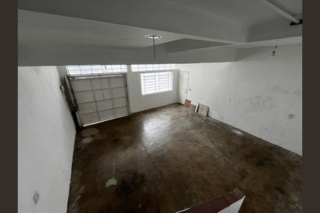 Casa à venda com 198m², 2 quartos e 4 vagas Casa à venda com 198m², 2 quartos e 4 vagasGaragem