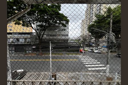 Casa à venda com 198m², 2 quartos e 4 vagas Casa à venda com 198m², 2 quartos e 4 vagasQuarto 2 varanda