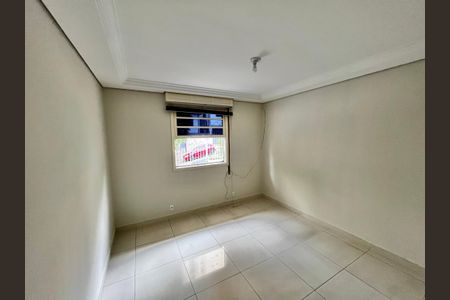 Casa à venda com 198m², 2 quartos e 4 vagas Casa à venda com 198m², 2 quartos e 4 vagasQuarto 1