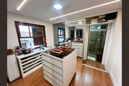 Casa à venda com 200m², 3 quartos e 6 vagas Casa à venda com 200m², 3 quartos e 6 vagasQuarto 2