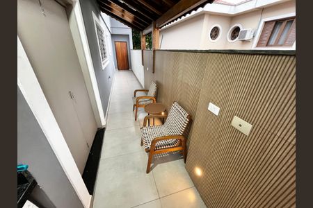 Casa à venda com 200m², 3 quartos e 6 vagas Casa à venda com 200m², 3 quartos e 6 vagasLavanderia