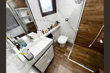 Casa à venda com 200m², 3 quartos e 6 vagas Casa à venda com 200m², 3 quartos e 6 vagasBanheiro da Suíte 3