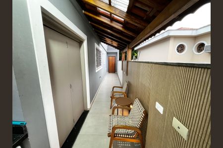 Casa à venda com 200m², 3 quartos e 6 vagas Casa à venda com 200m², 3 quartos e 6 vagasLavanderia