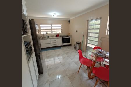 Foto 09 de casa à venda com 3 quartos, 206m² em Bosque da Saúde, São Paulo