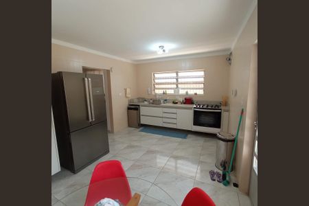 Casa à venda com 206m², 3 quartos e 2 vagasFoto 08