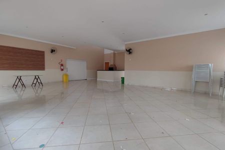 Apartamento à venda com 51m², 2 quartos e 1 vaga Apartamento à venda com 51m², 2 quartos e 1 vagaÁrea comum - Salão de festas