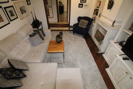 Casa de condomínio para alugar com 450m², 4 quartos e 6 vagasSala 3