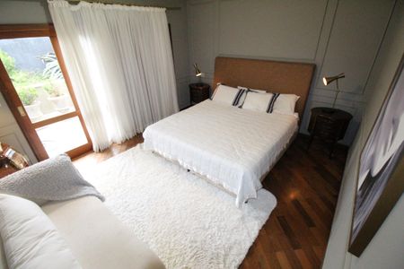 Casa de condomínio para alugar com 450m², 4 quartos e 6 vagasSuíte 1