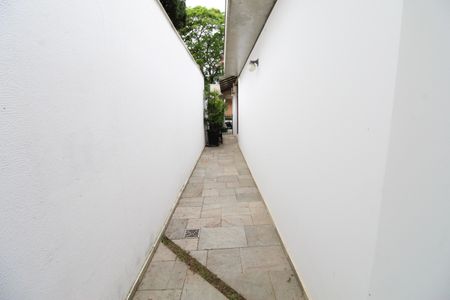 Casa de condomínio para alugar com 450m², 4 quartos e 6 vagasÁrea Externa