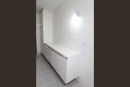 Casa de condomínio para alugar com 450m², 4 quartos e 6 vagasÁrea de Serviço