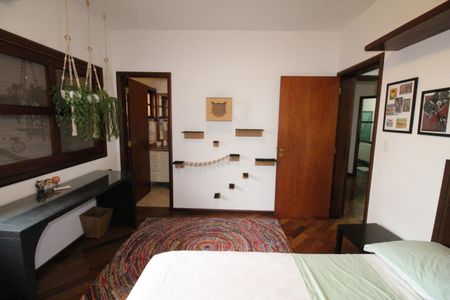 Casa de condomínio para alugar com 450m², 4 quartos e 6 vagasSuíte 2