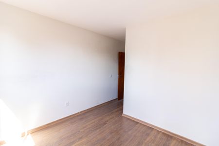 Casa à venda com 100m², 2 quartos e 2 vagasSuíte 1