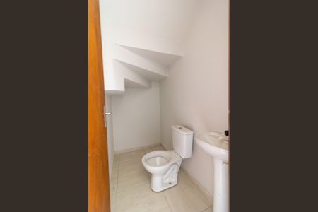 Casa à venda com 100m², 2 quartos e 2 vagasLavabo