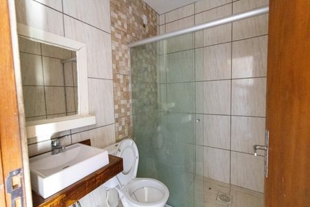 Casa à venda com 100m², 2 quartos e 2 vagasBanheiro da Suíte 1