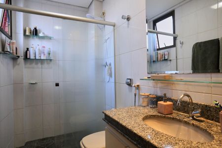 Apartamento à venda com 254m², 3 quartos e 3 vagasBanheiro da Suíte