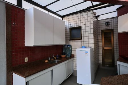 Apartamento à venda com 254m², 3 quartos e 3 vagasÁrea de Serviço