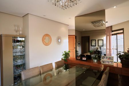 Apartamento à venda com 254m², 3 quartos e 3 vagasSala