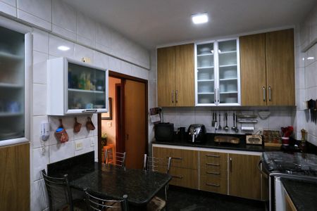 Apartamento à venda com 254m², 3 quartos e 3 vagasCozinha