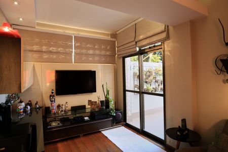 Sala de TV de apartamento à venda com 3 quartos, 254m² em Cidade Nova, Belo Horizonte