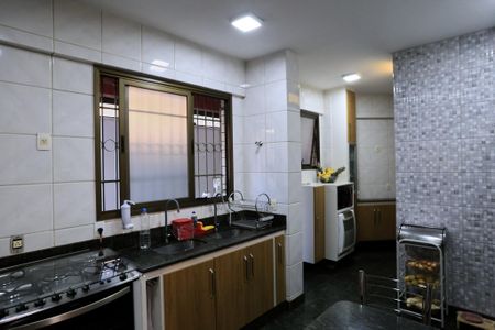 Apartamento à venda com 254m², 3 quartos e 3 vagasCozinha