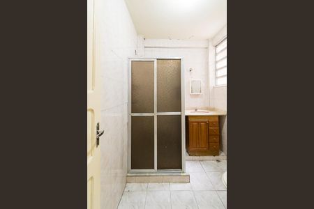 Apartamento à venda com 64m², 2 quartos e sem vaga Apartamento à venda com 64m², 2 quartos e sem vagaBanheiro Social