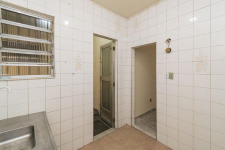 Apartamento à venda com 64m², 2 quartos e sem vaga Apartamento à venda com 64m², 2 quartos e sem vagaCozinha