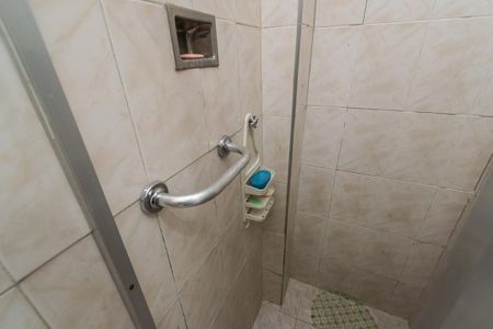Apartamento à venda com 64m², 2 quartos e sem vaga Apartamento à venda com 64m², 2 quartos e sem vagaBanheiro Social